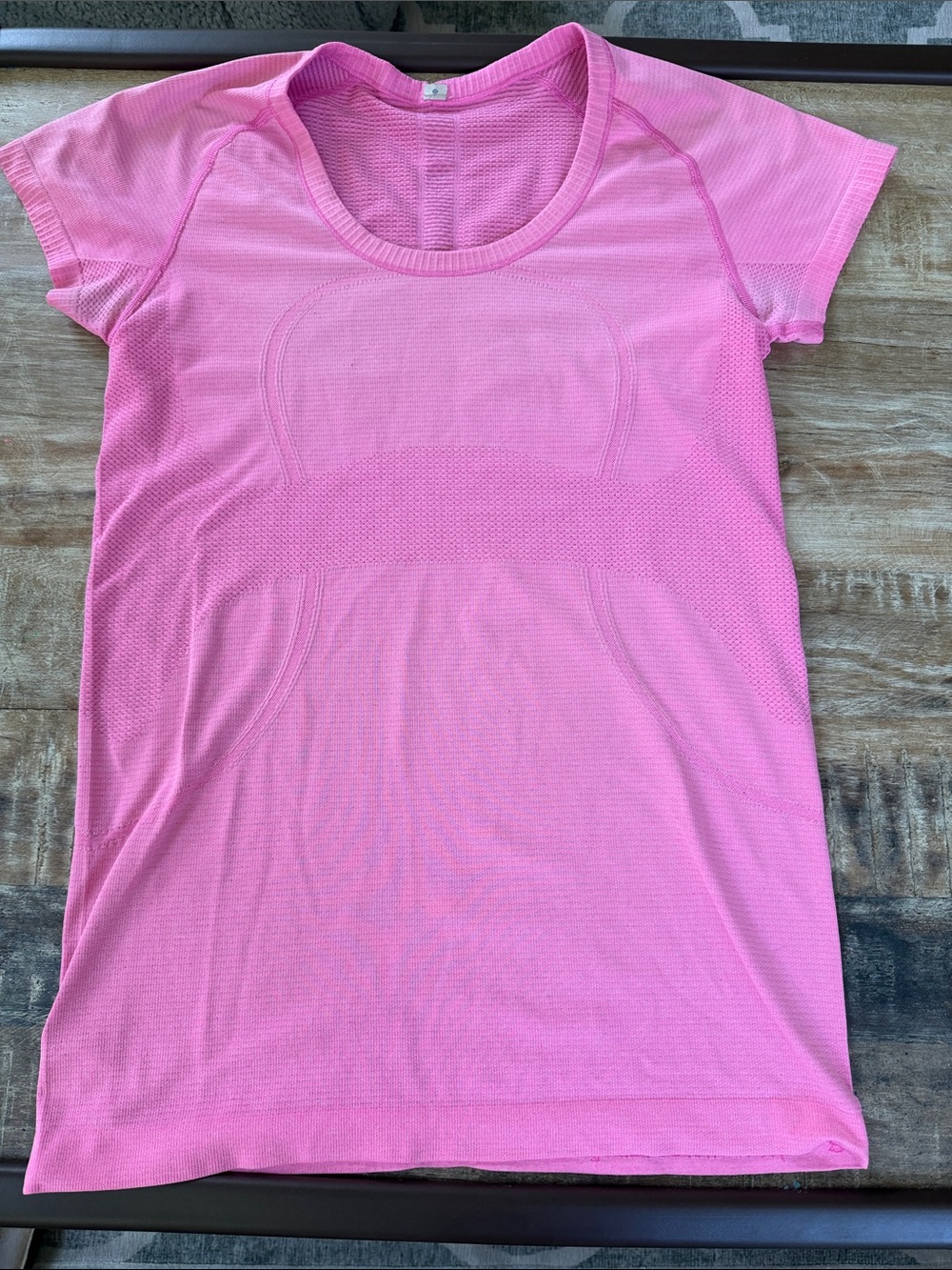 Lululemon Swifty Pink Seamless Active Tee
